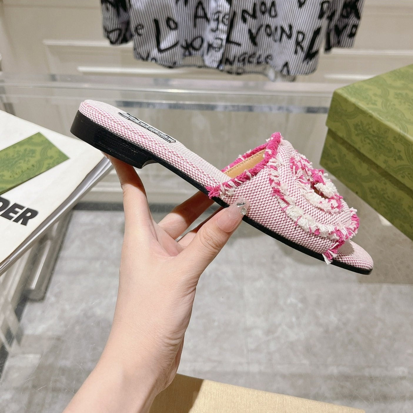 GUCCI Interlocking double G hollow slippers Neon pink