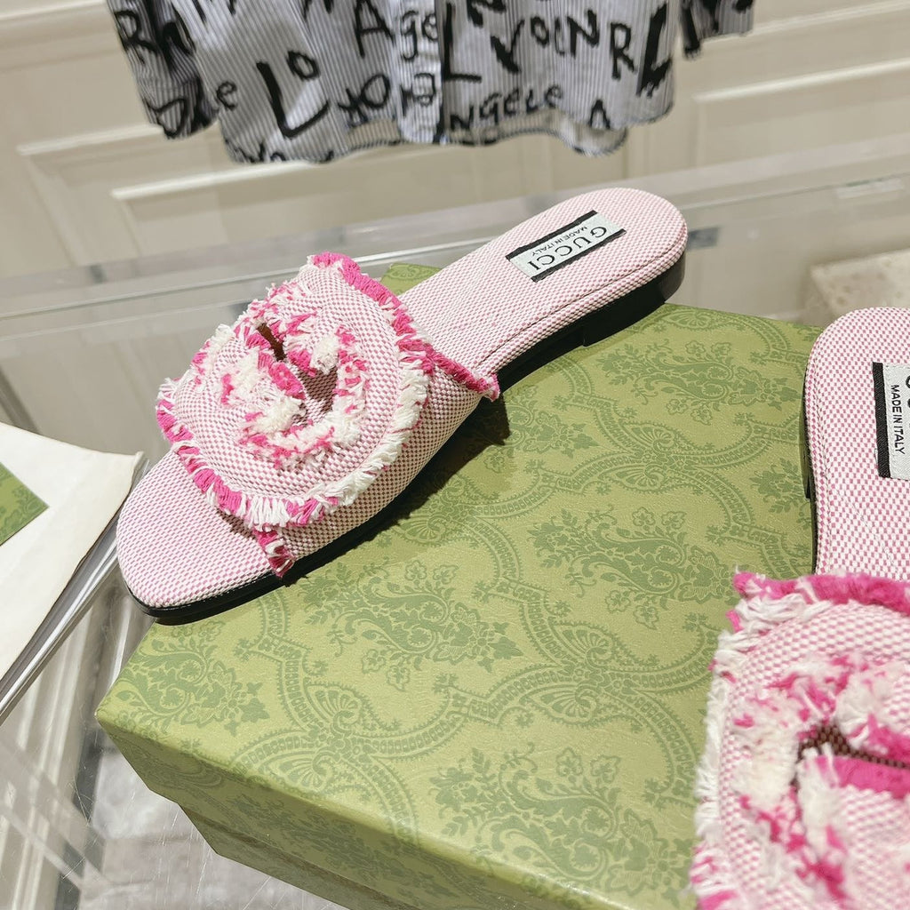 GUCCI Interlocking double G hollow slippers Neon pink