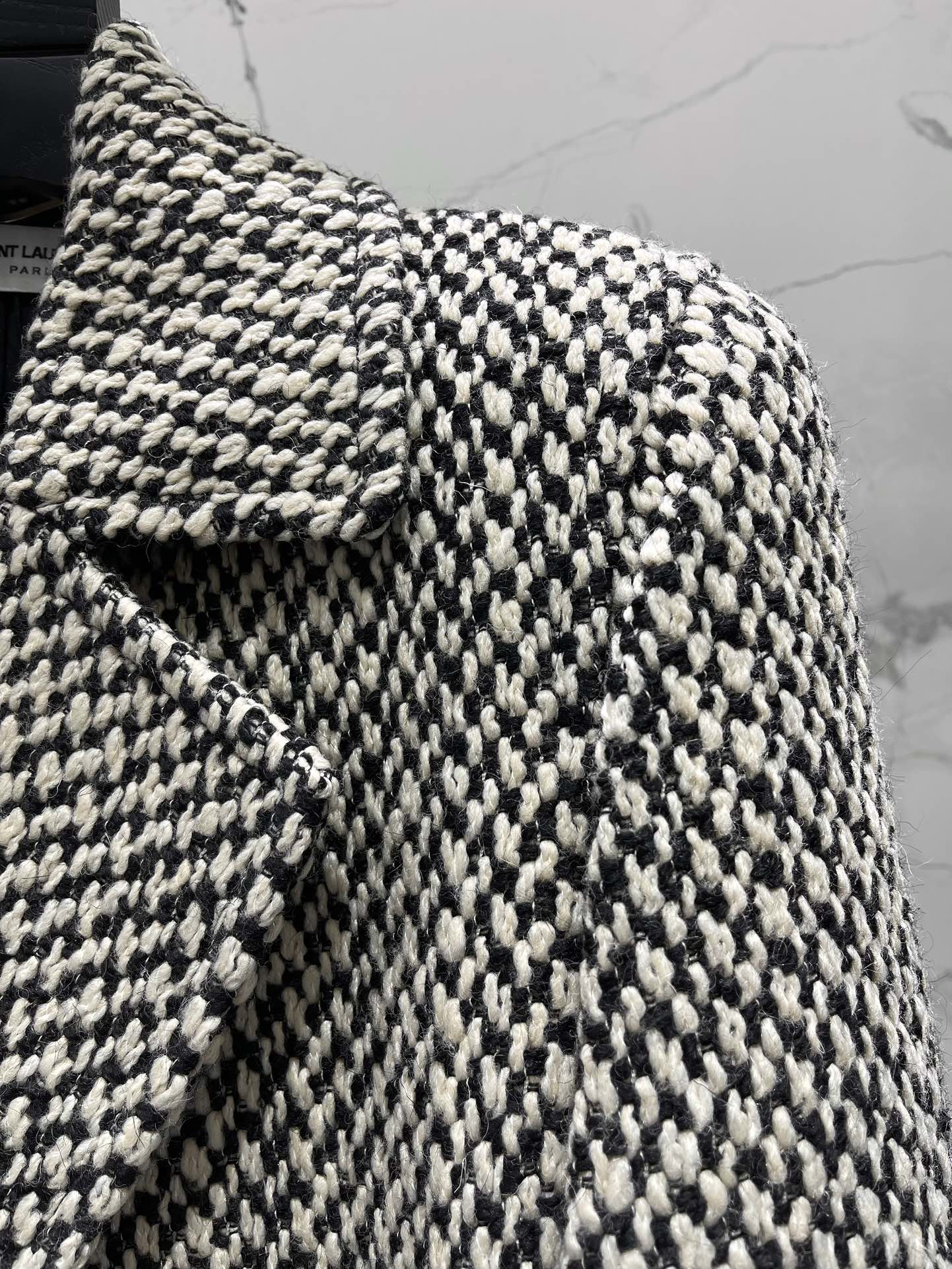 YSL 25S WOOL COAT STYLE 216