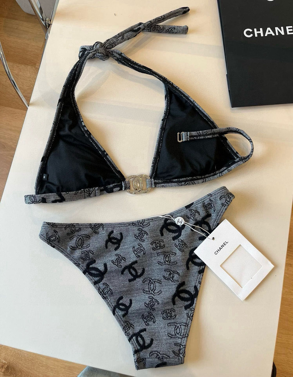 CHANEL SWIMSUIT IN GREY AND BLACK PRINTED LOGO 604224
