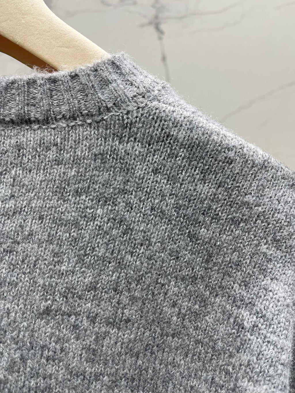 MIUMIU CARDIGAN STYLE 426