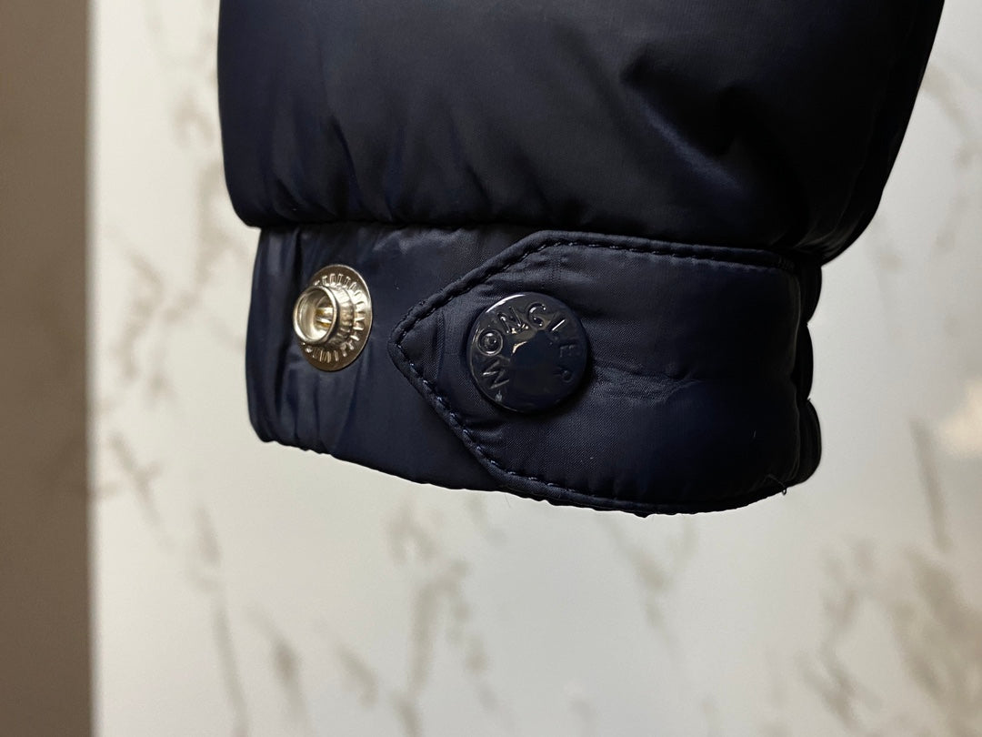 MONCLER JACKET STYLE 323