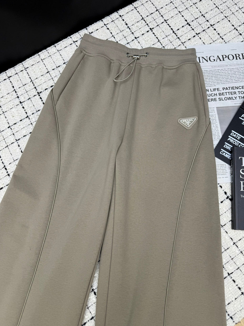 PRADA 25S STRAIGHT-LEG TROUSERS 329