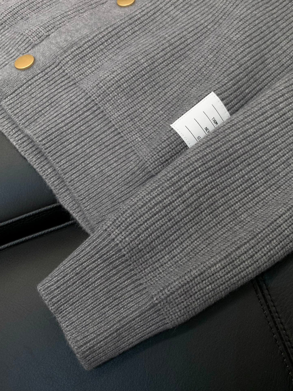THOM 26S CARDIGAN STYLE 56