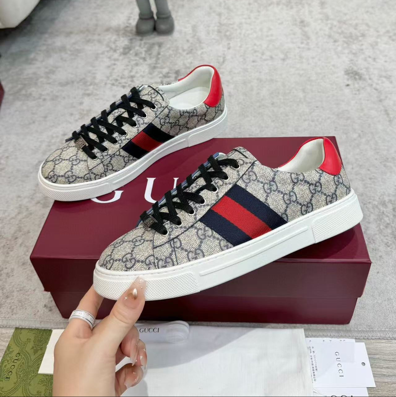 GUCCI ACE TRAINER CANVAS IN WEB BEIGE