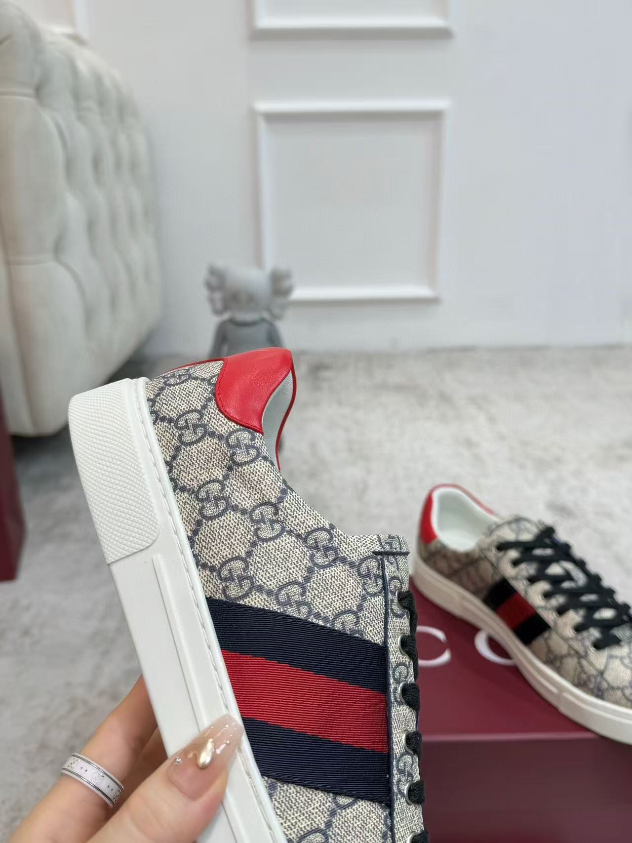 GUCCI ACE TRAINER CANVAS IN WEB BEIGE
