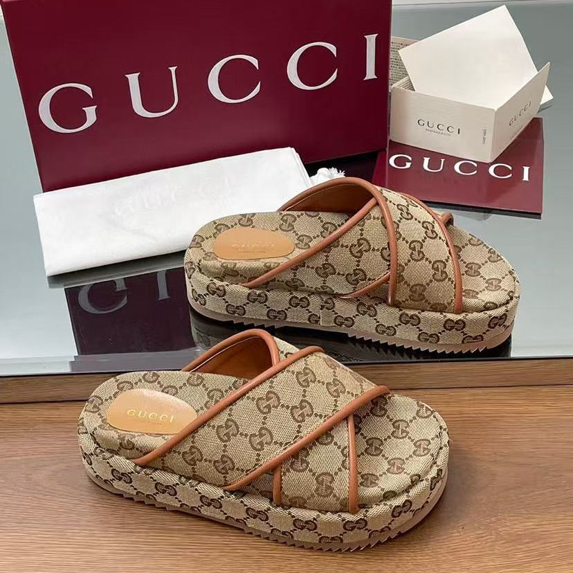 GUCCI PLATFORM SANDALS IN BEIGE AND DARK BROWN  CANVAS