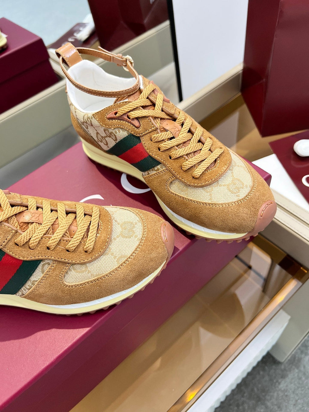 GUCCI SNEAKERS IN BROWN AND BEIGE CANVAS MIX SUEDE