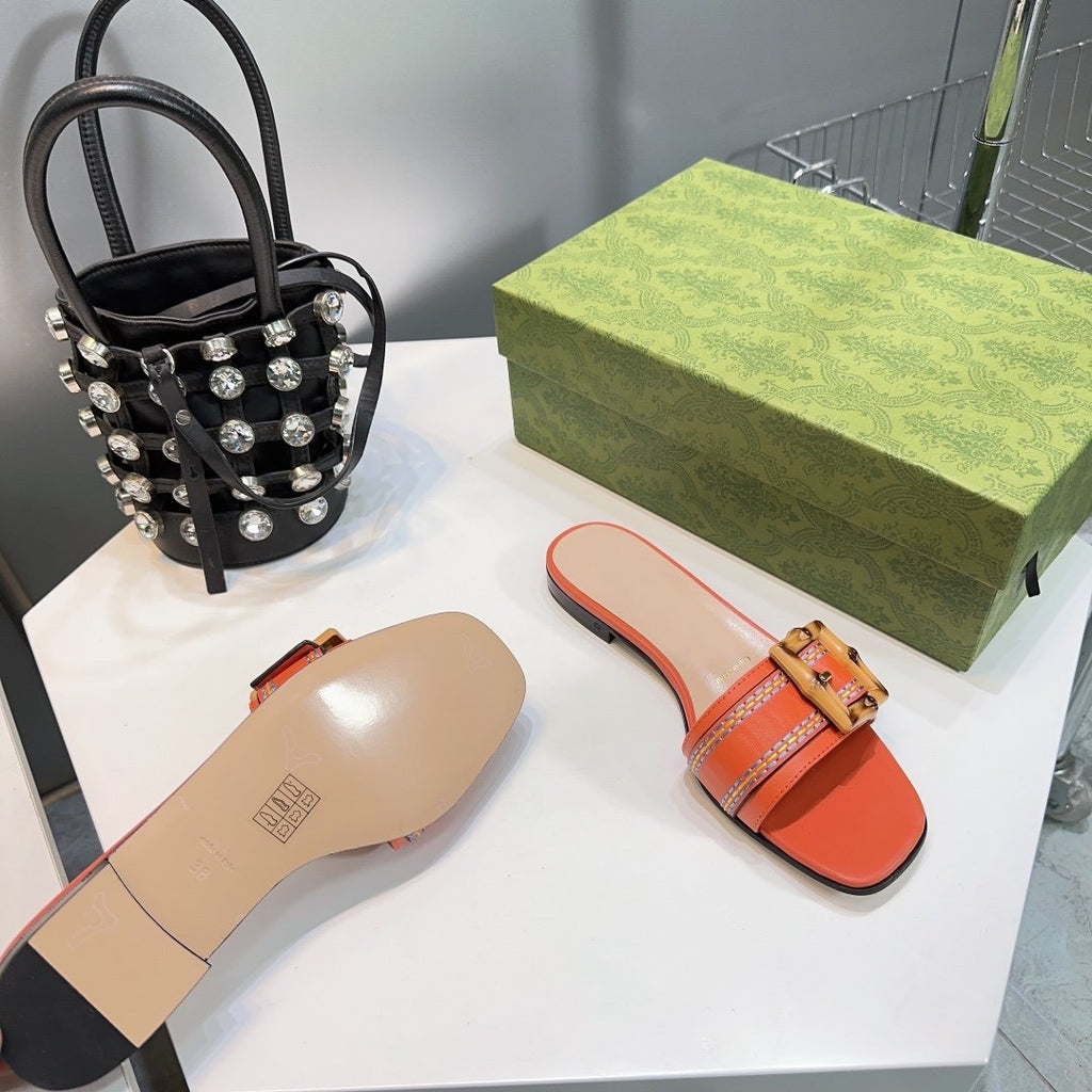 GUCCI BAMBOO BUCKLE FLAT SANDALS ORANGE