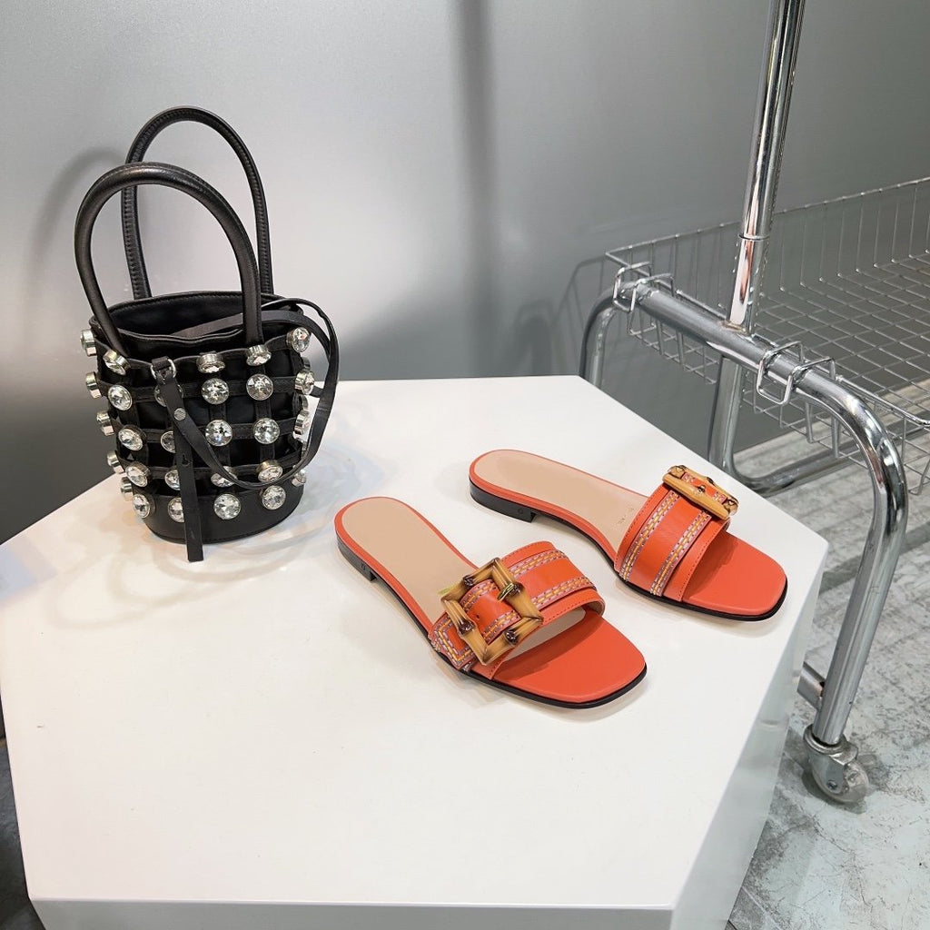 GUCCI BAMBOO BUCKLE FLAT SANDALS ORANGE