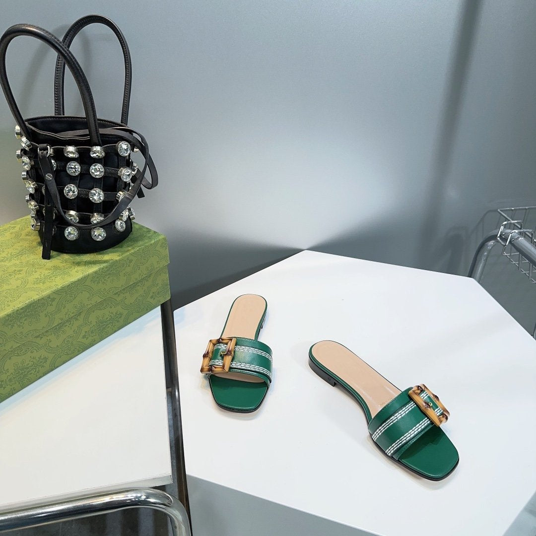 GUCCI BAMBOO BUCKLE FLAT SANDALS GREEN