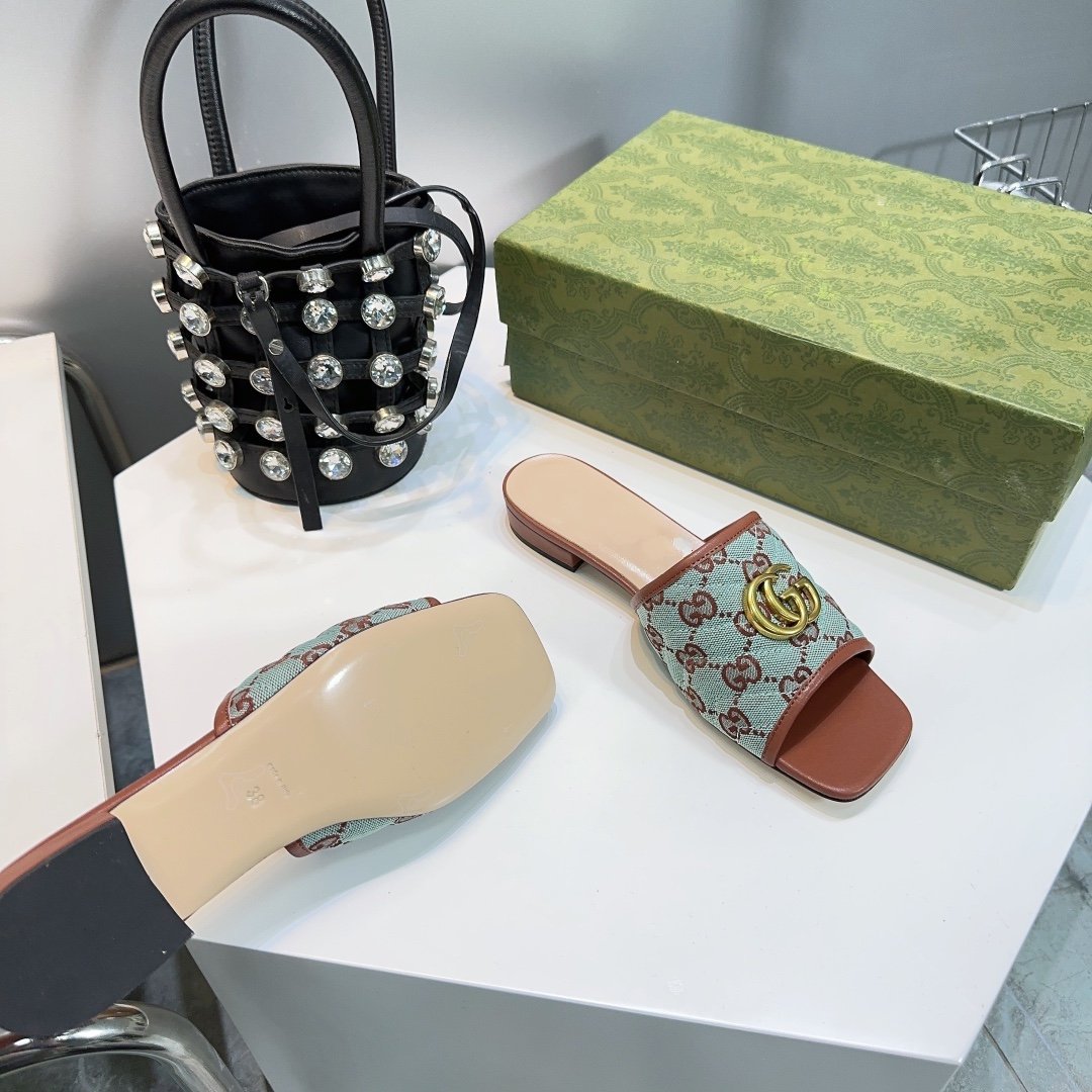 GUCCI MATELASS¨¦ CANVAS SLIDES LIGHT GREEN