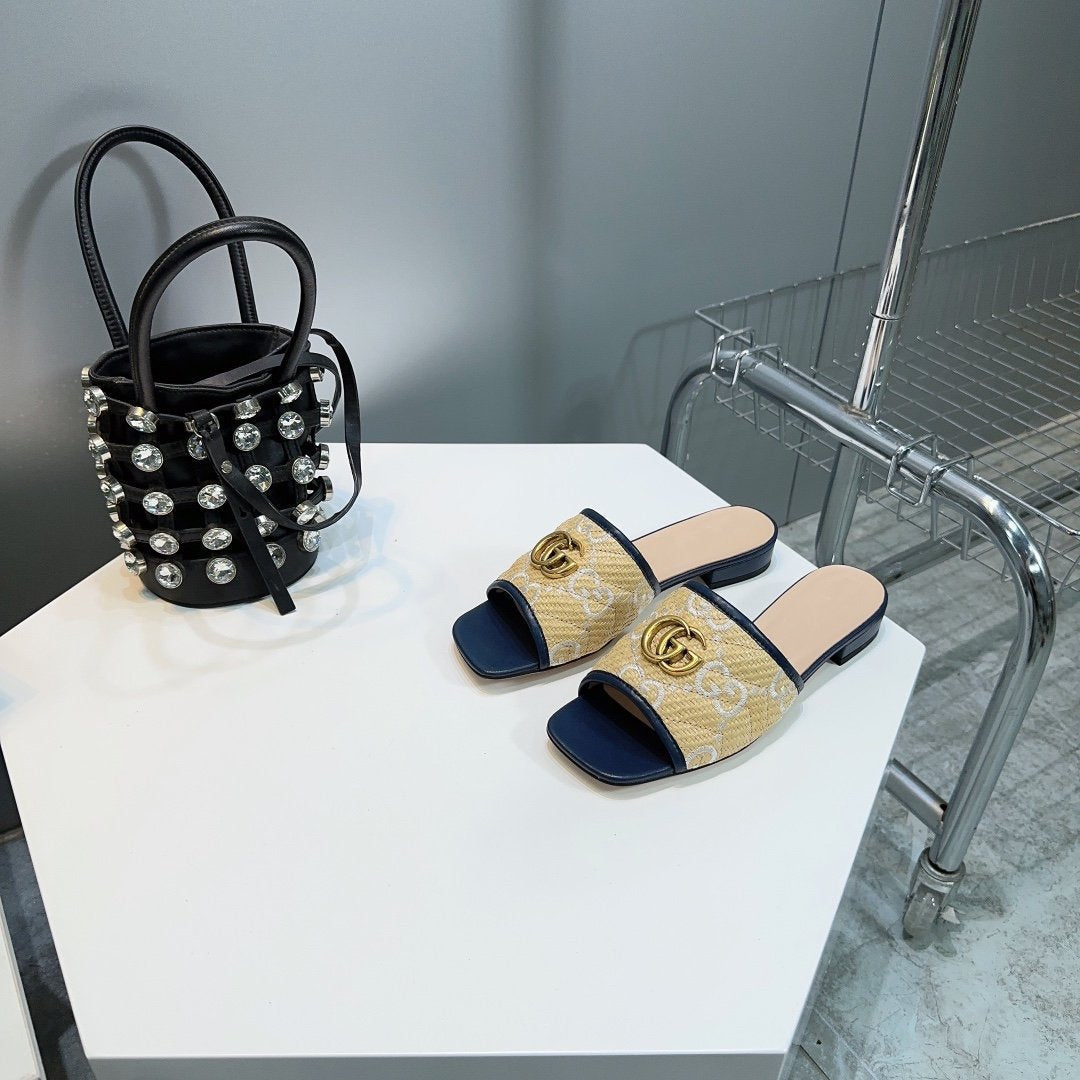 GUCCI MATELASS¨¦ CANVAS SLIDES WHITE LOGO