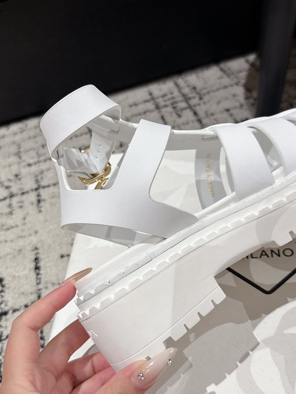 PRADA 25S HIGH TOP OPEN TOE FISHERMAN SANLS IN WHITE CALFSKIN