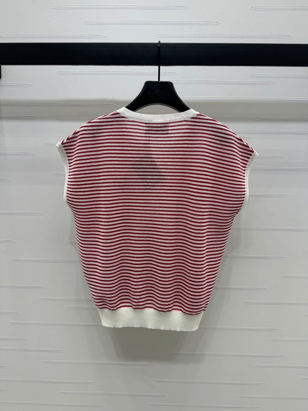 PRADA D 25S STRIPED V-NECK KNITTED VEST 264127