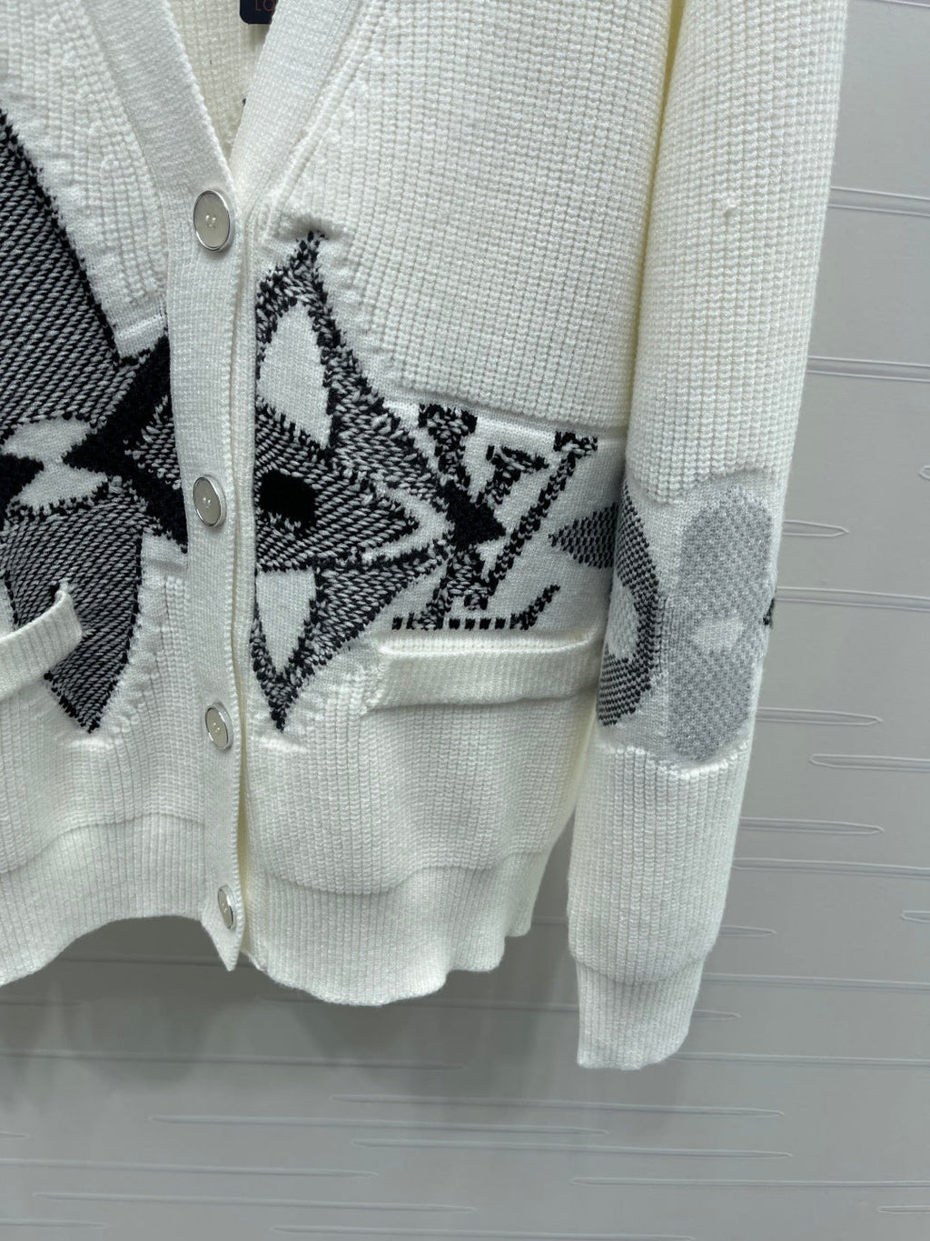 LOUIS VUITTON LV 25S CARDIGAN 0087