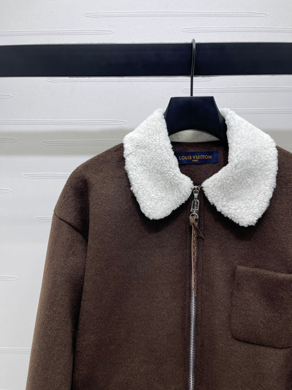LOUIS VUITTON LV 25S KNITTED CARDIGAN WITH SHEARLING COLLAR 0153