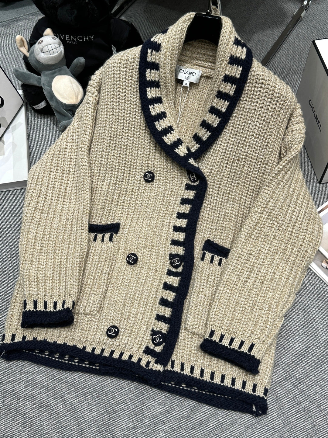 CHANEL 25S STYLED JACKET 438