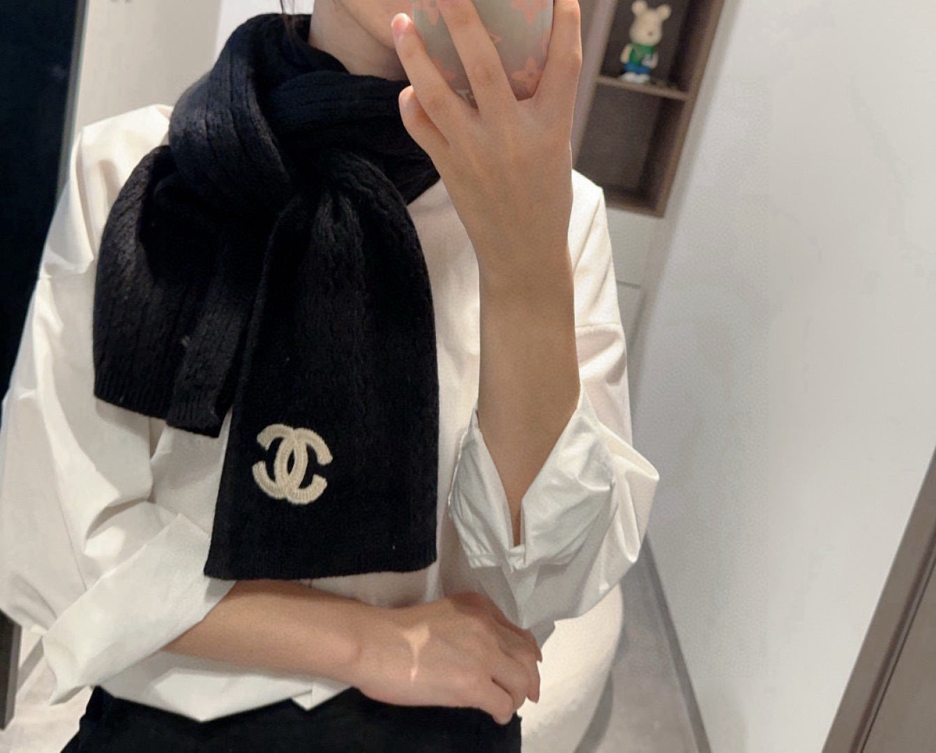 CHANEL 25S SCARF 200 IN CASHMERE 932412