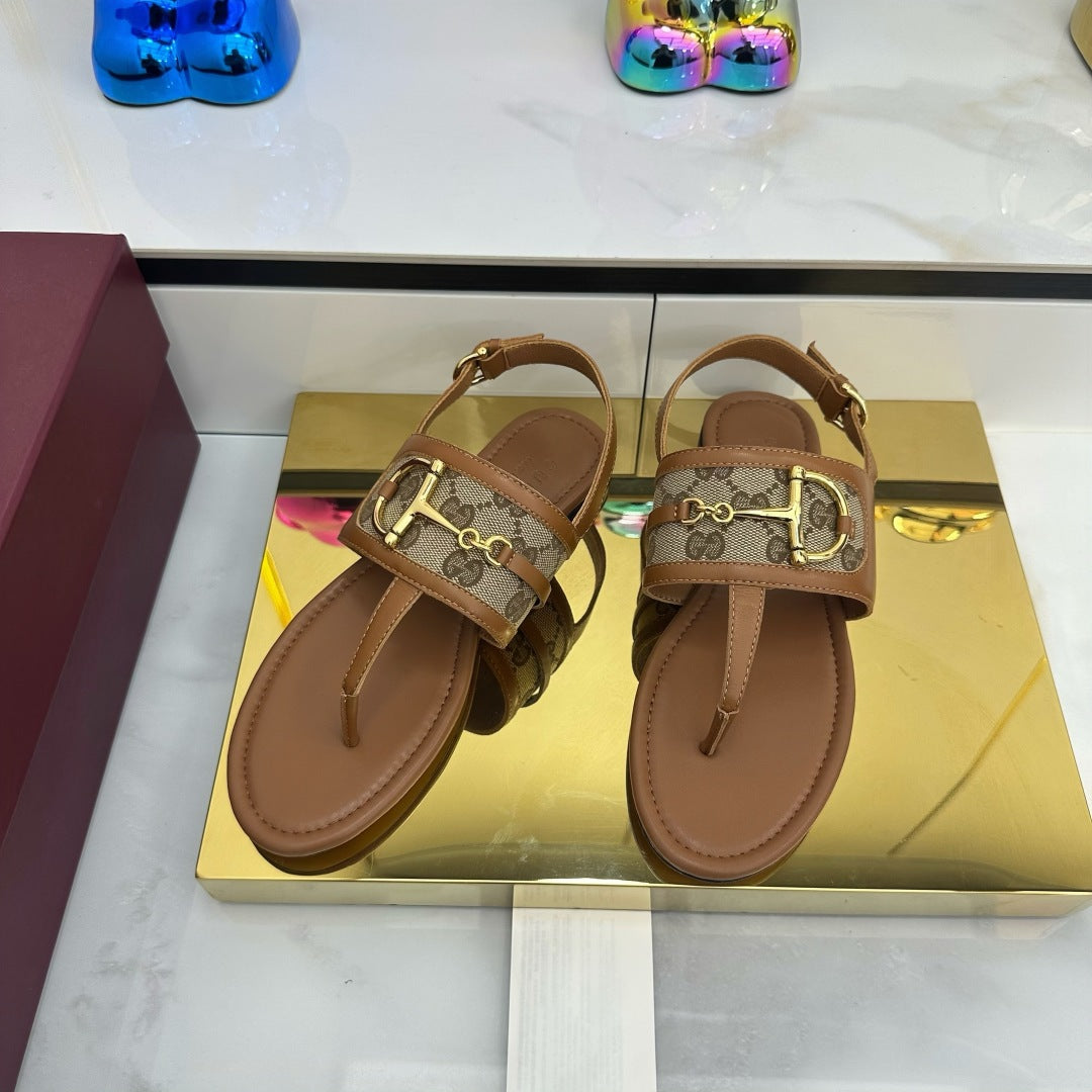 GUCCI FLAT THONG SANDALS WITH ANKLE STRAP IN BROWN LAMBSKIN AND BEIGE FABRIC