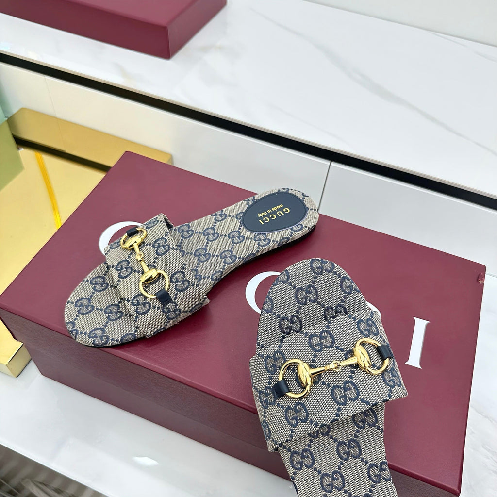 GUCCI SLIDES IN STONE GREY WITH GOLD HARDWARE