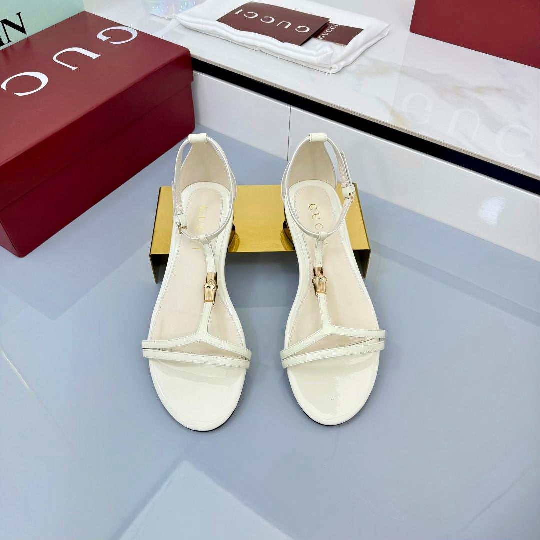 GUCCI THONG SANDALS 25S IN WHITE LAMBSKIN WITH GOLD HARDWARE