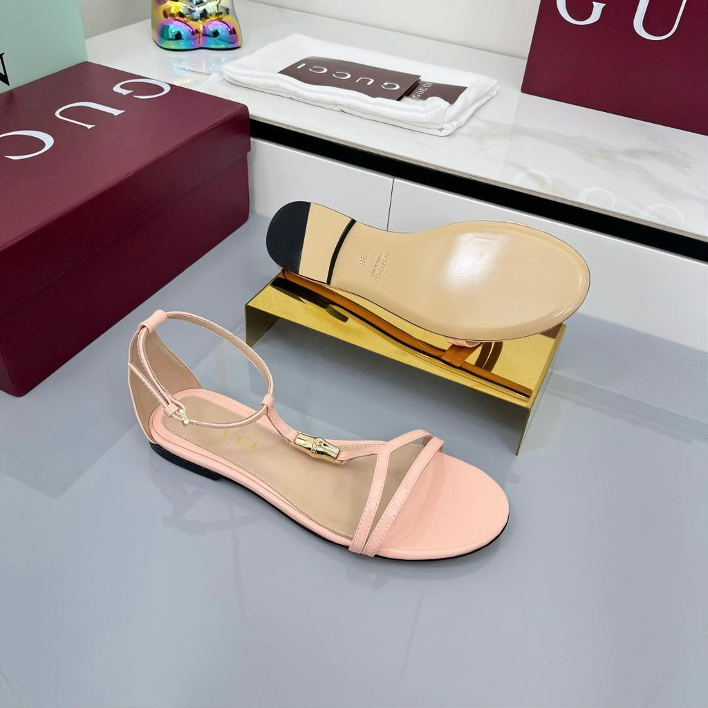 GUCCI THONG SANDALS 25S IN LIGHT PINK LAMBSKIN WITH GOLD HARDWARE