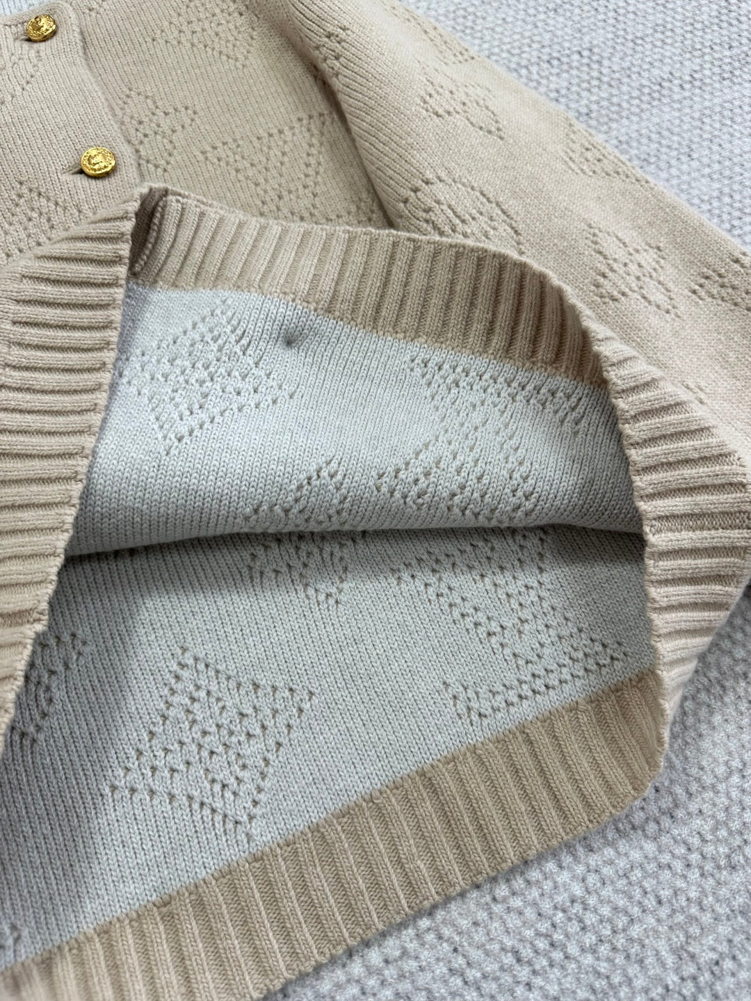 LOUIS VUITTON LV 25S WOOL CARDIGAN 0008