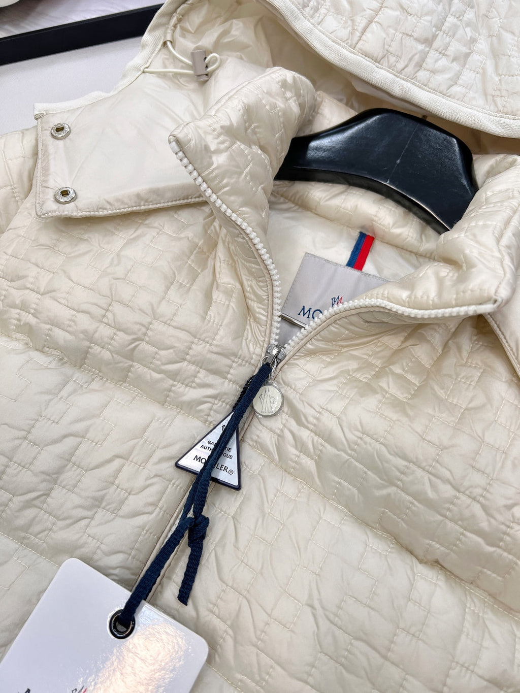 MONCLER 25S PUFFER JACKET 309