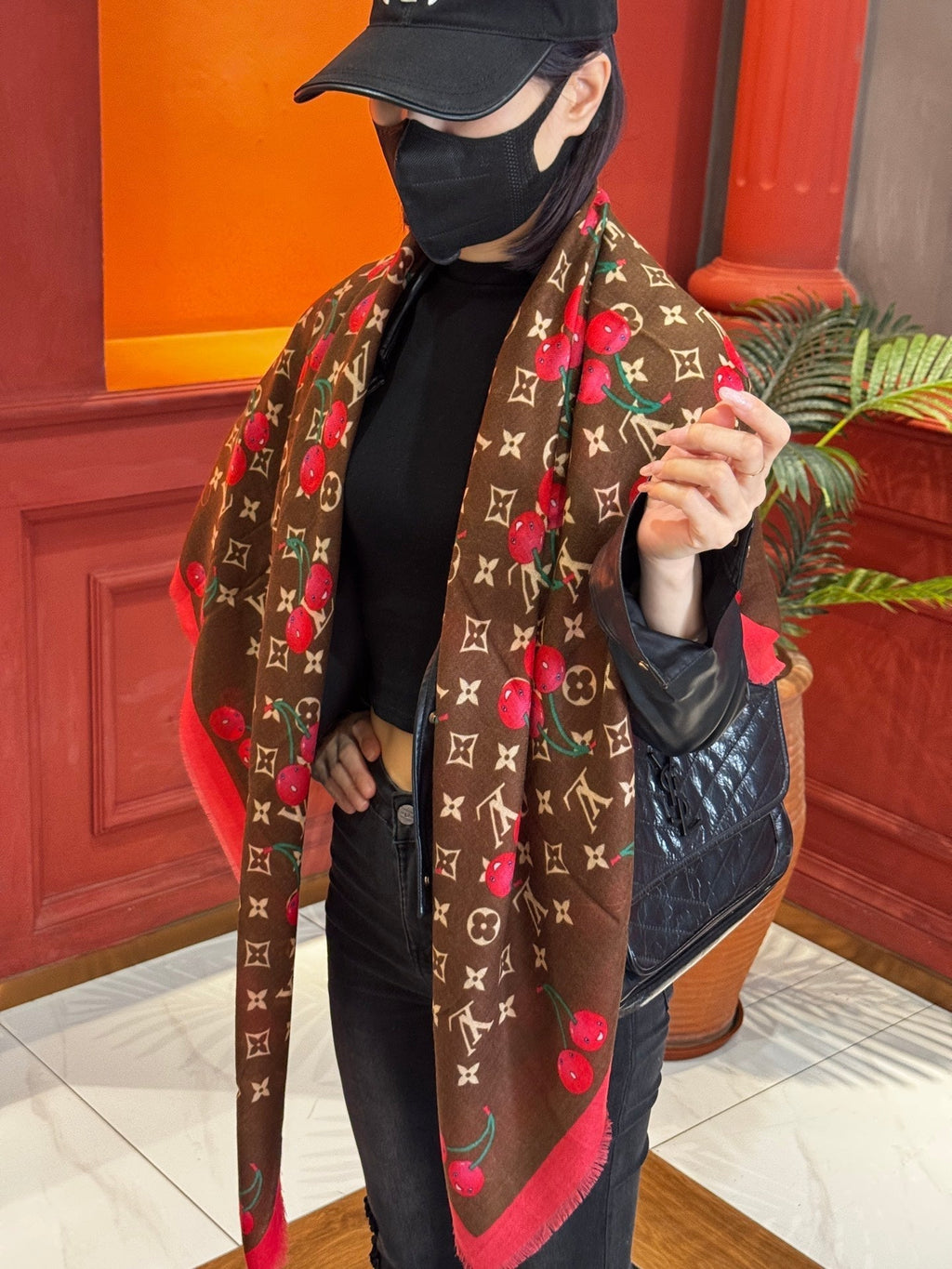 LOUIS VUITTON LV SCARF 140 CM IN CASHMERE 721493