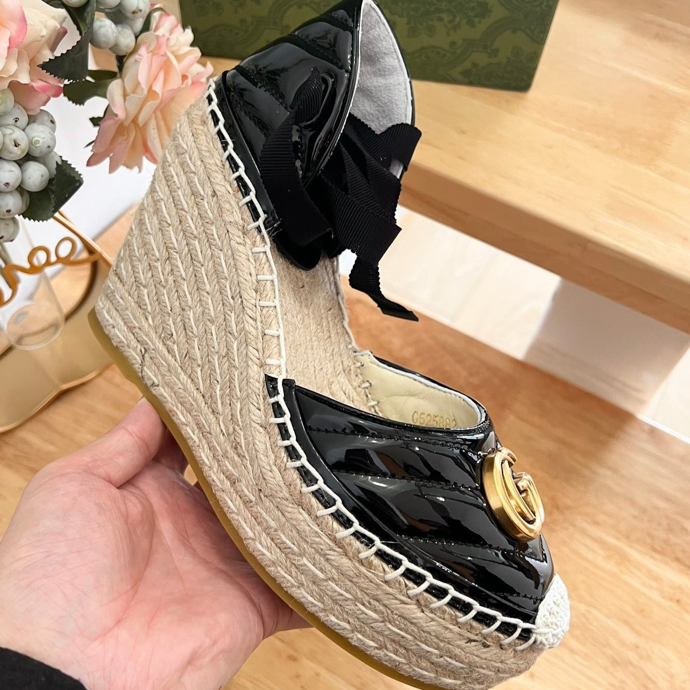 GUCCI Crochet platform Espadrilles Blush Black