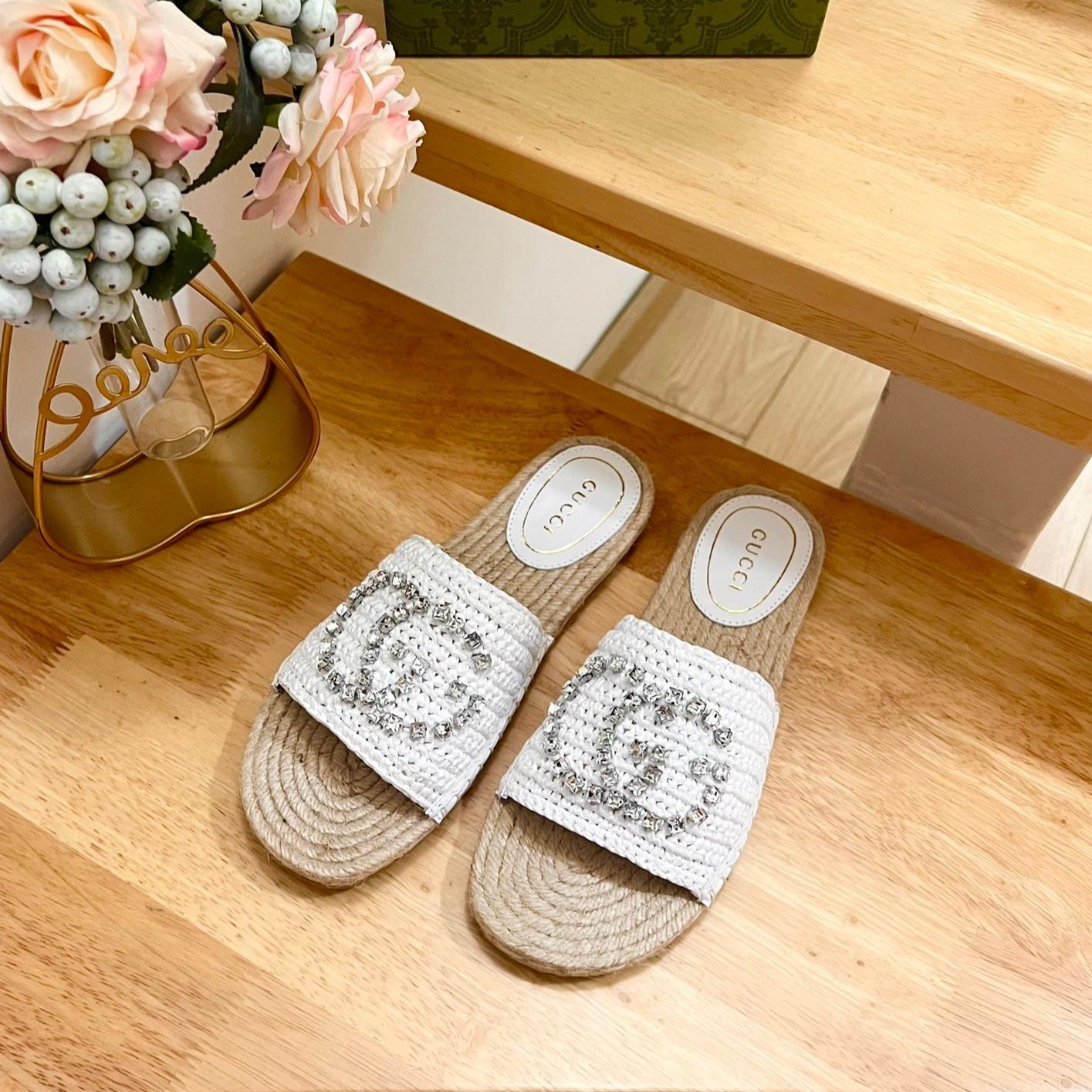 GUCCI Casual Style Logo Sandals White