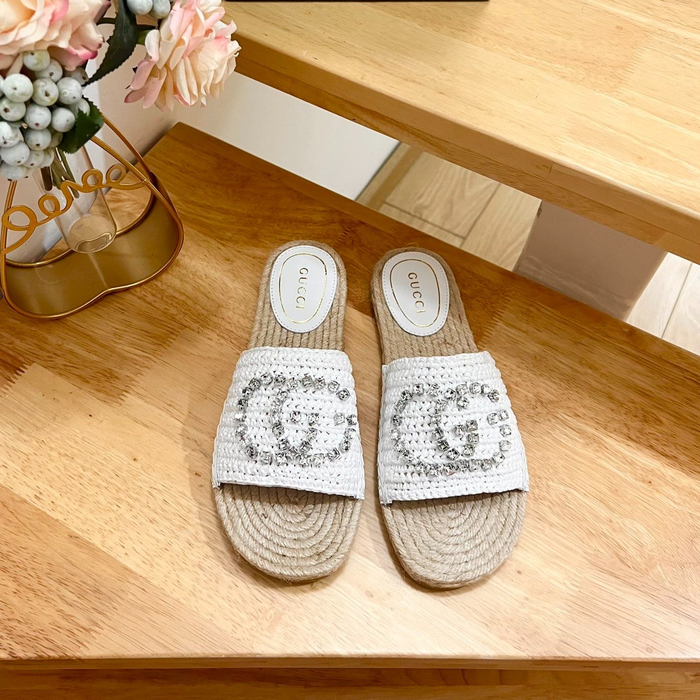GUCCI Casual Style Logo Sandals White