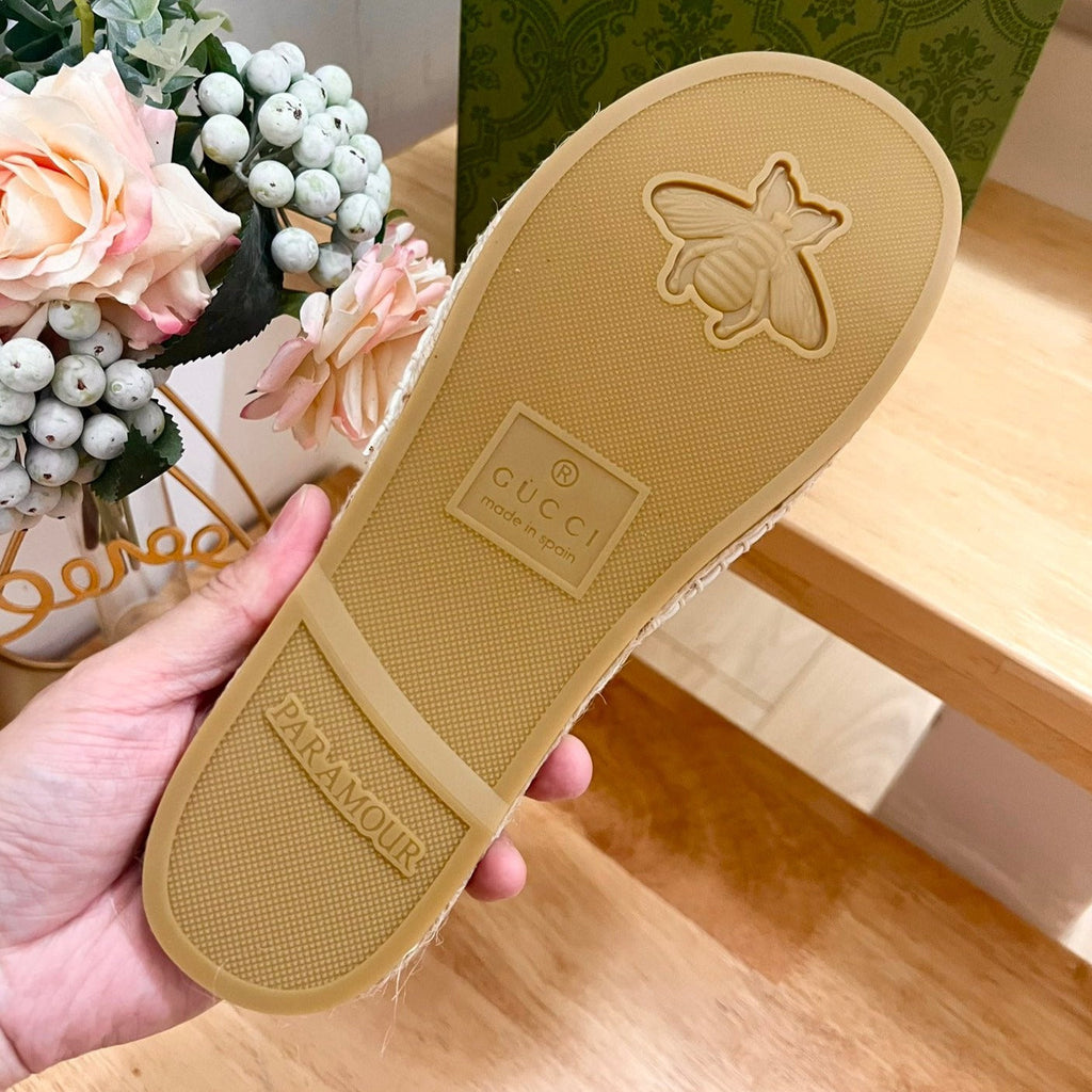 GUCCI Casual Style Logo Sandals Beige