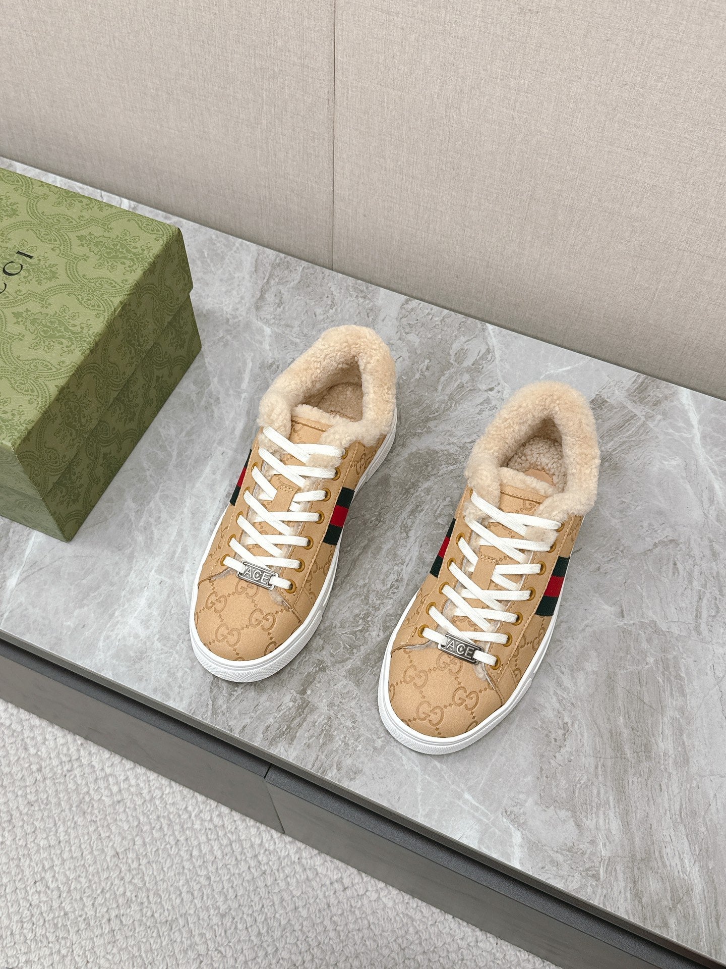 GUCCI ACE SNEAKER WITH WEB IN BEIGE EMBOSSED SUEDE AND WOOL LINING