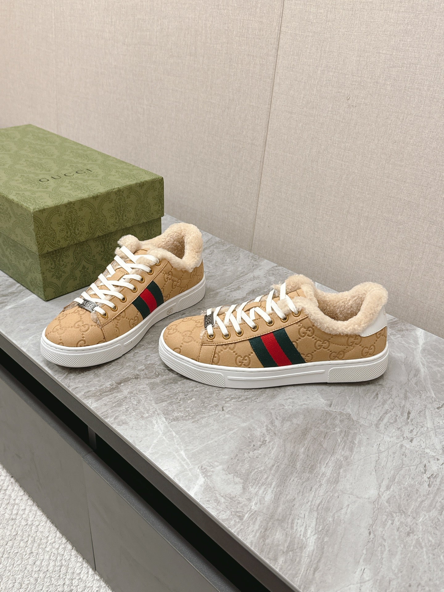 GUCCI ACE SNEAKER WITH WEB IN BEIGE EMBOSSED SUEDE AND WOOL LINING