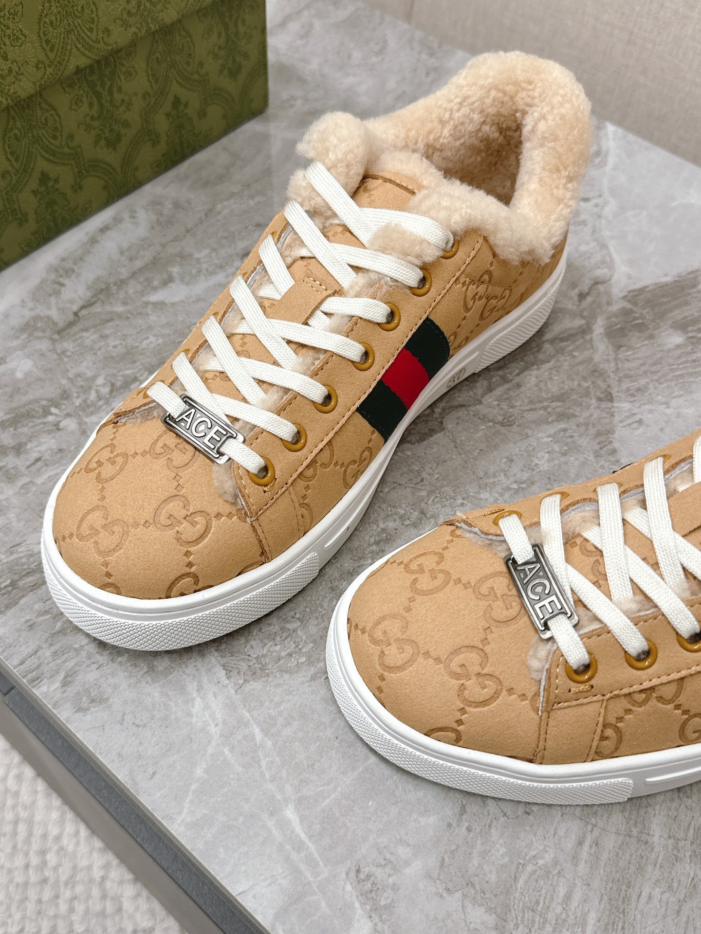 GUCCI ACE SNEAKER WITH WEB IN BEIGE EMBOSSED SUEDE AND WOOL LINING