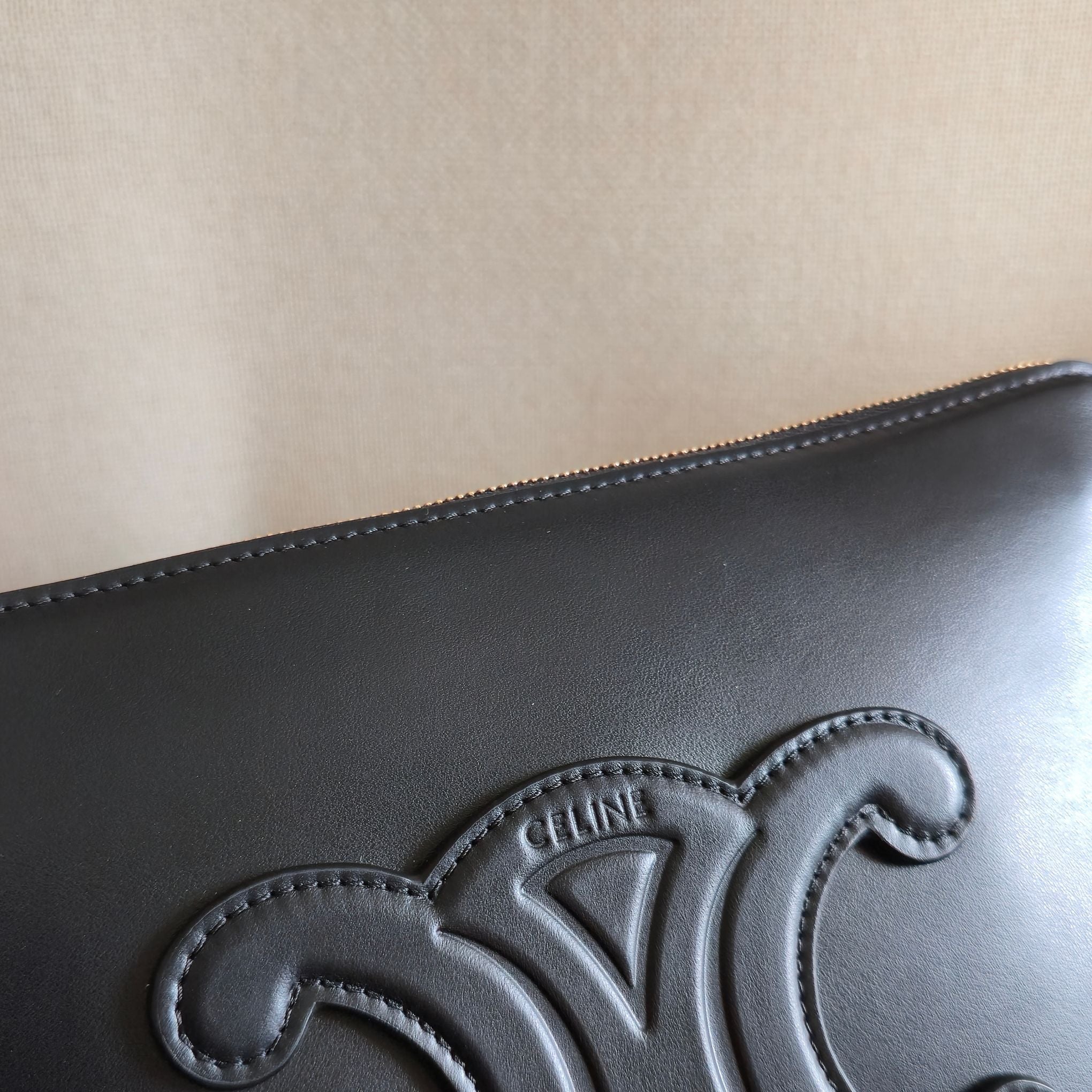 CELINE 25S HANDBAG 24MM IN BLACK GLOSSY CALFSKIN