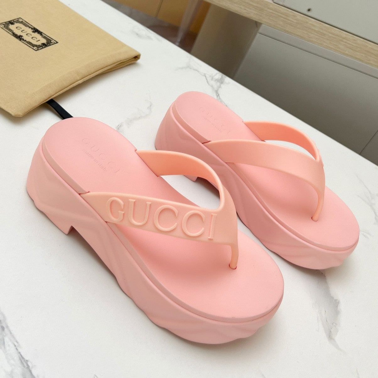 GUCCI THONG PLATFORM IN LIGHT PINK IMPORTED TPU