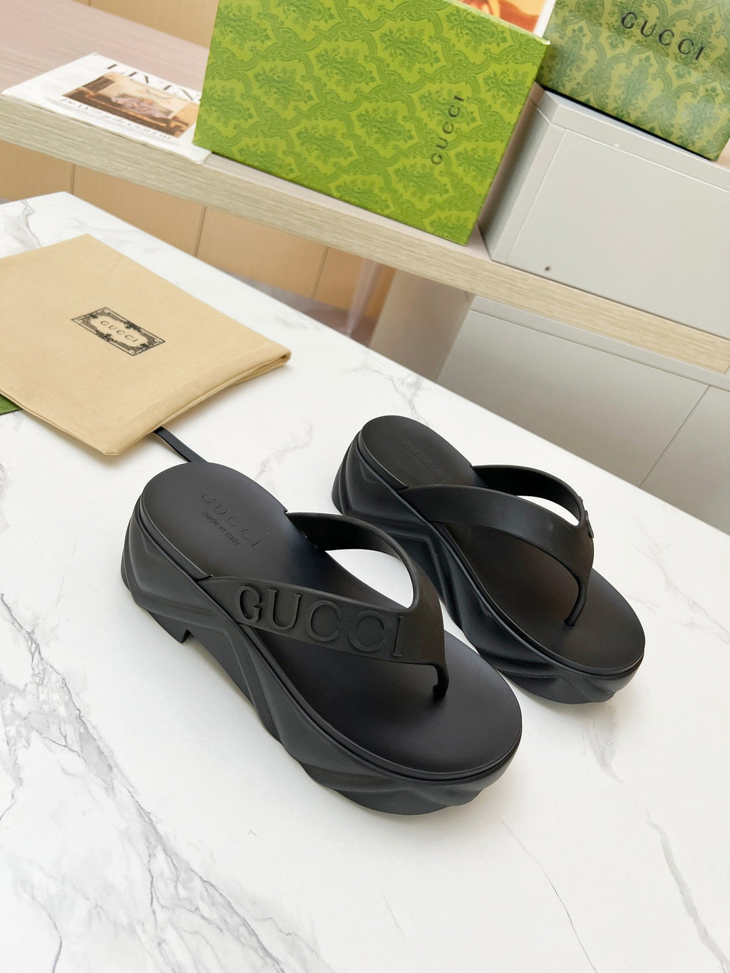GUCCI THONG PLATFORM IN BLACK IMPORTED TPU
