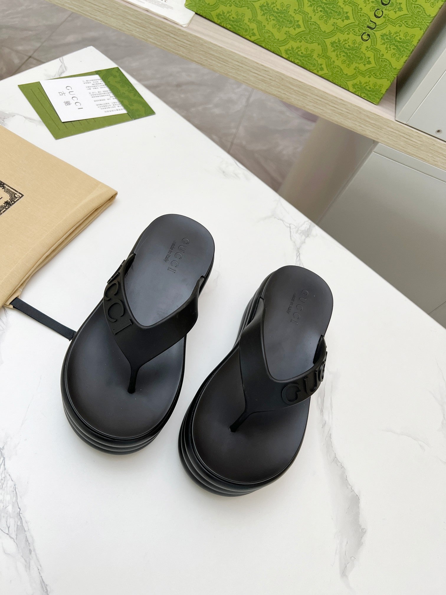 GUCCI THONG PLATFORM 5 CM IN BLACK IMPORTED TPU