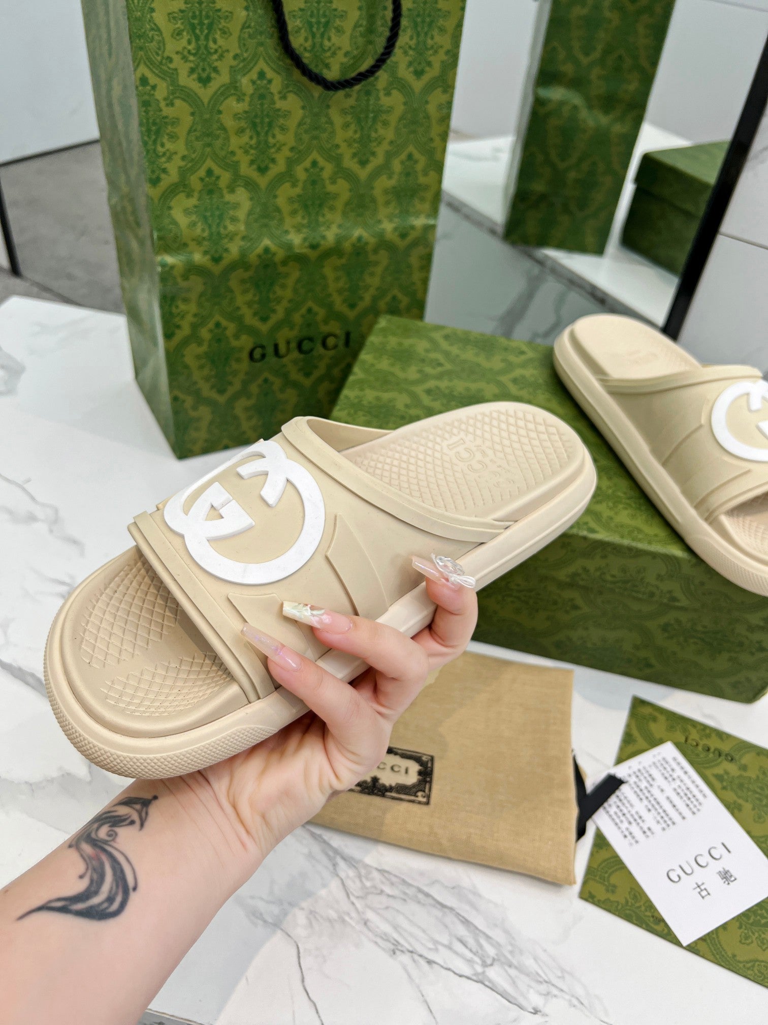 GUCCI PLATFORM SLIPPERS IN SAND BROWN IMPORTED TPU