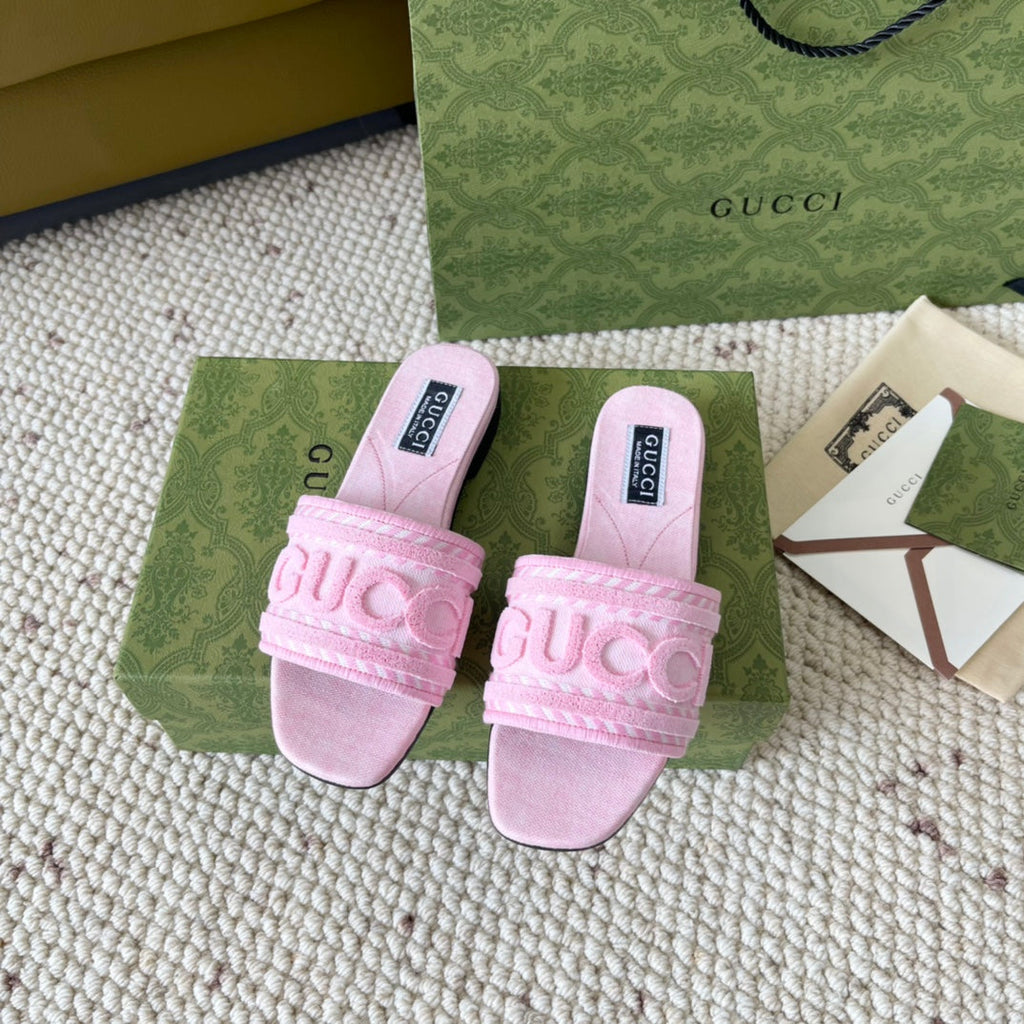 GUCCI SLIDE SANDAL WITH  SCRIPT PASTEL PINK DENIM