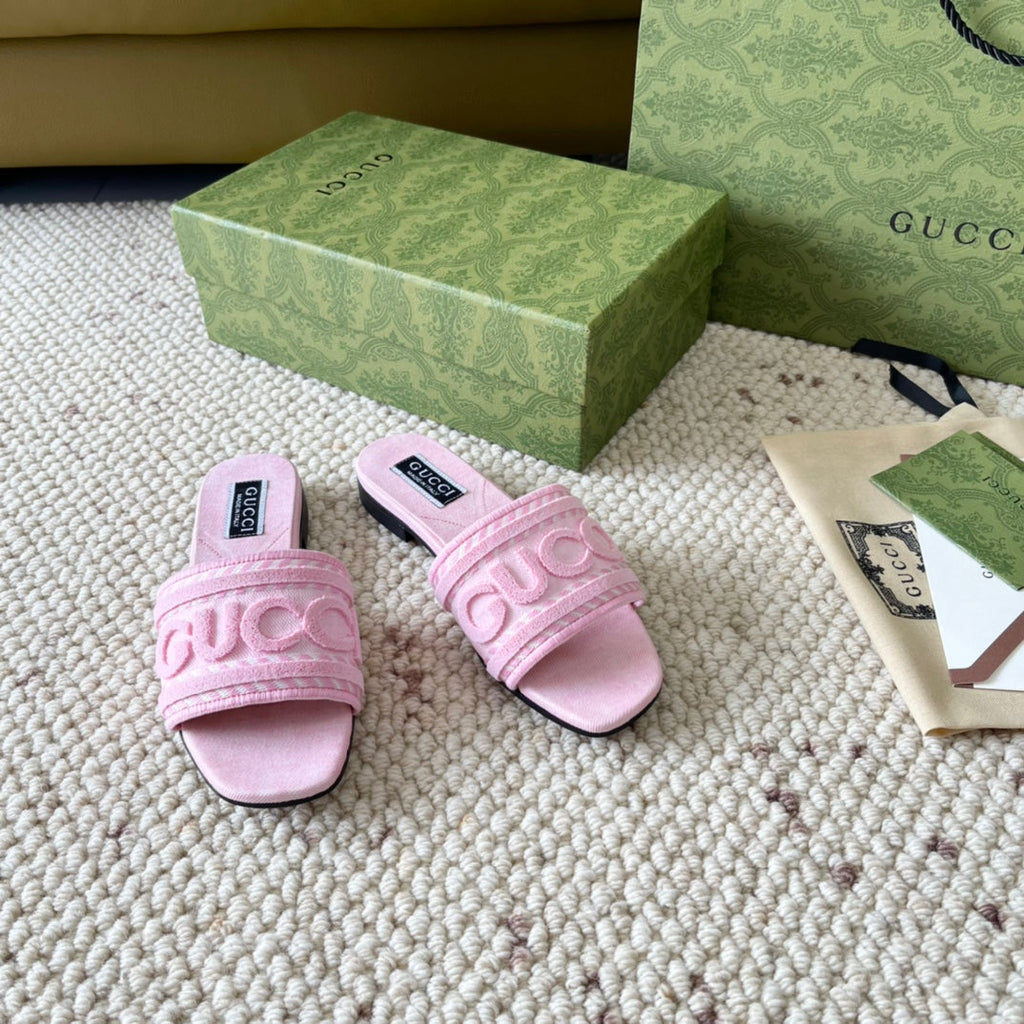 GUCCI SLIDE SANDAL WITH  SCRIPT PASTEL PINK DENIM