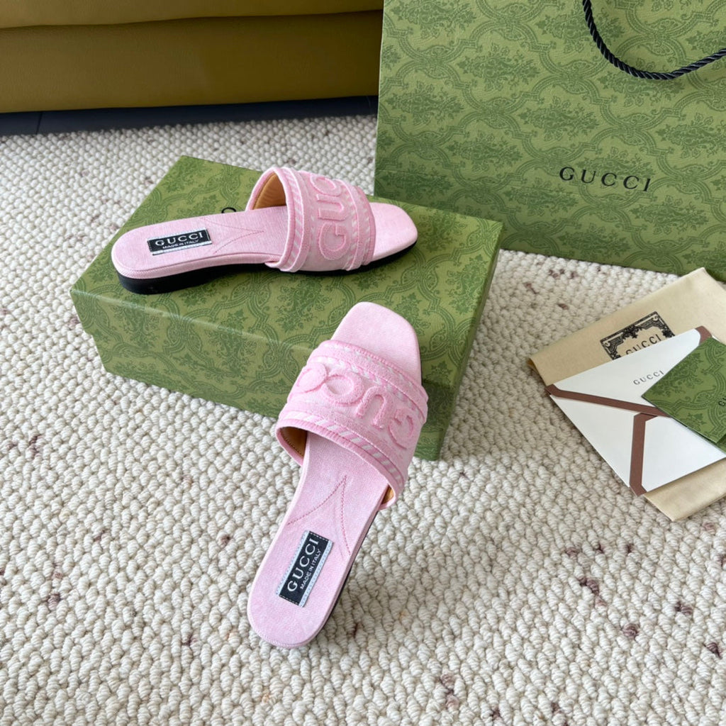 GUCCI SLIDE SANDAL WITH  SCRIPT PASTEL PINK DENIM
