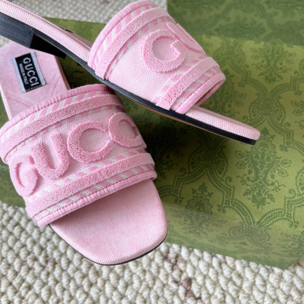 GUCCI SLIDE SANDAL WITH  SCRIPT PASTEL PINK DENIM