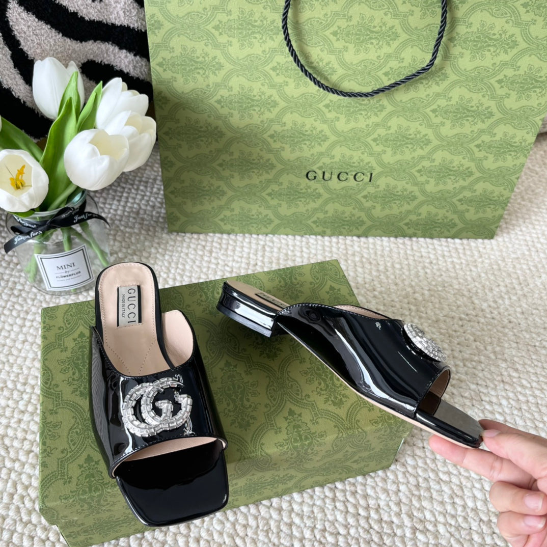 GUCCI CRYSTAL SLIDES SANDAL BLACK AND CREAM CALFSKIN