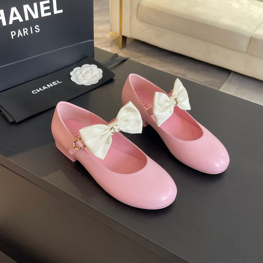 CHANEL BALLET FLAT LIGHT PINK LAMBSKIN WITH WHITE BOW