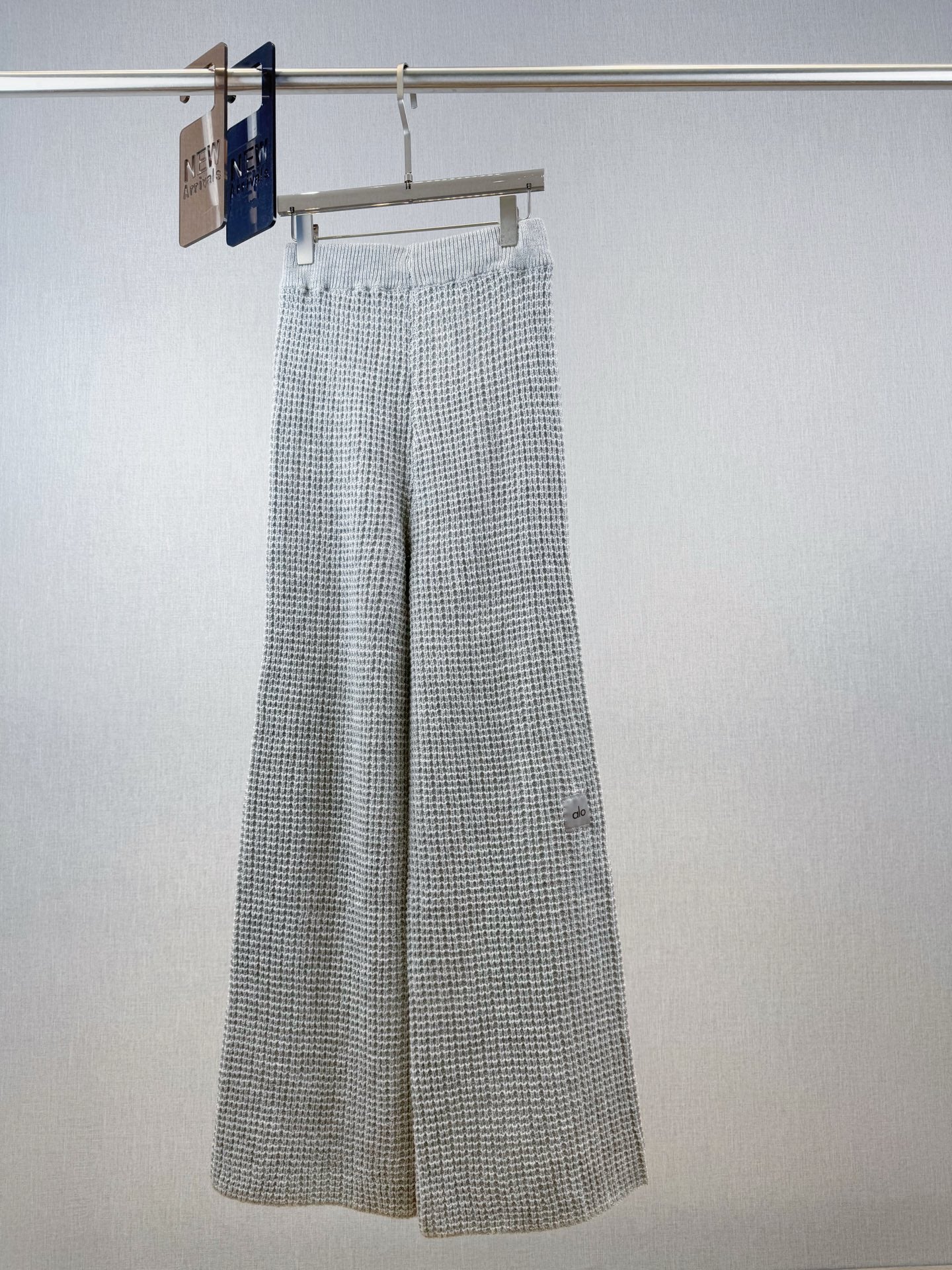 ALO WIDE-LEG PANTS STYLE 147
