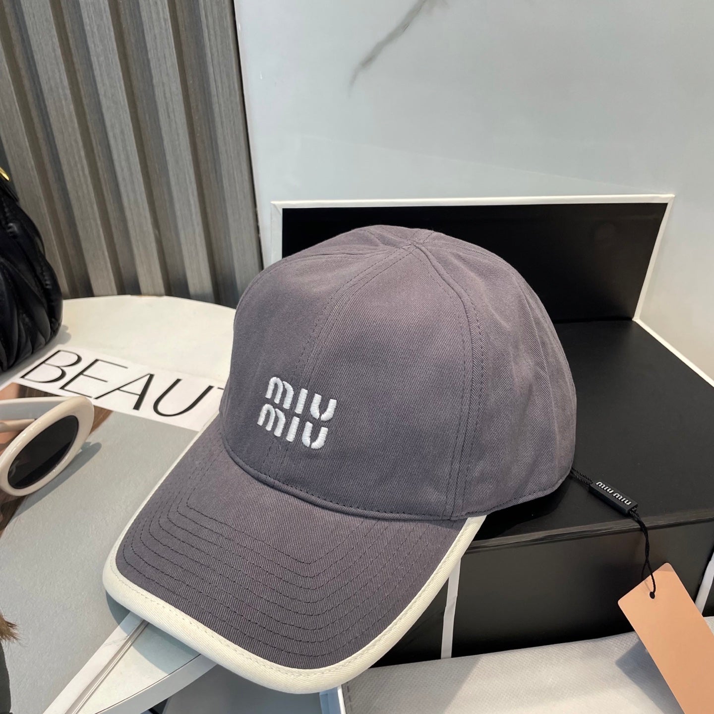 MM BASEBALL CAP IN GREY FABRIC STYLE 3